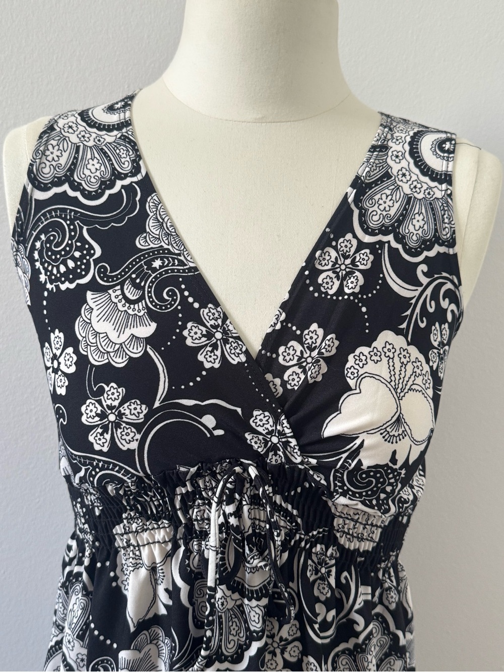 Y2K Digit@l Clothing Black & White Paisley Tunic Top - Picture 2 of 5